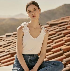 New Fancy Tank Flower strap detail tank